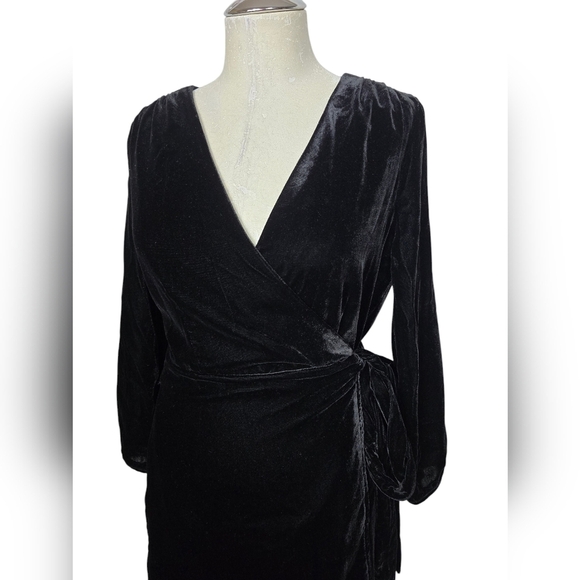 NWT J. Crew Velvet Black Wrap Long Sleebes V Neck Dress 0 - Picture 3 of 11
